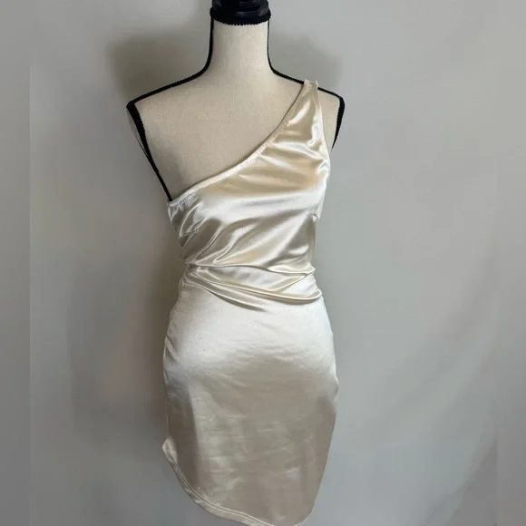 Meshki Women’s Sz Small White Asymmetrical One Shoulder Mini Dress - Picture 1 of 9